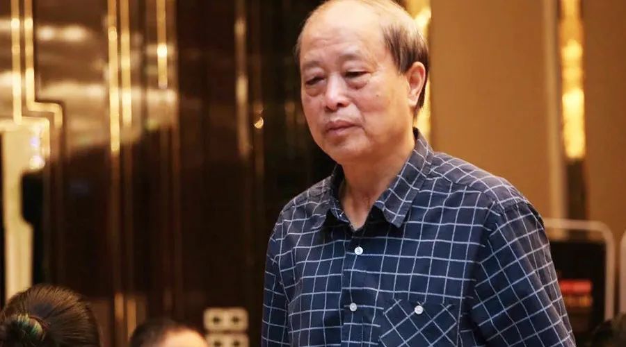 赖登燡