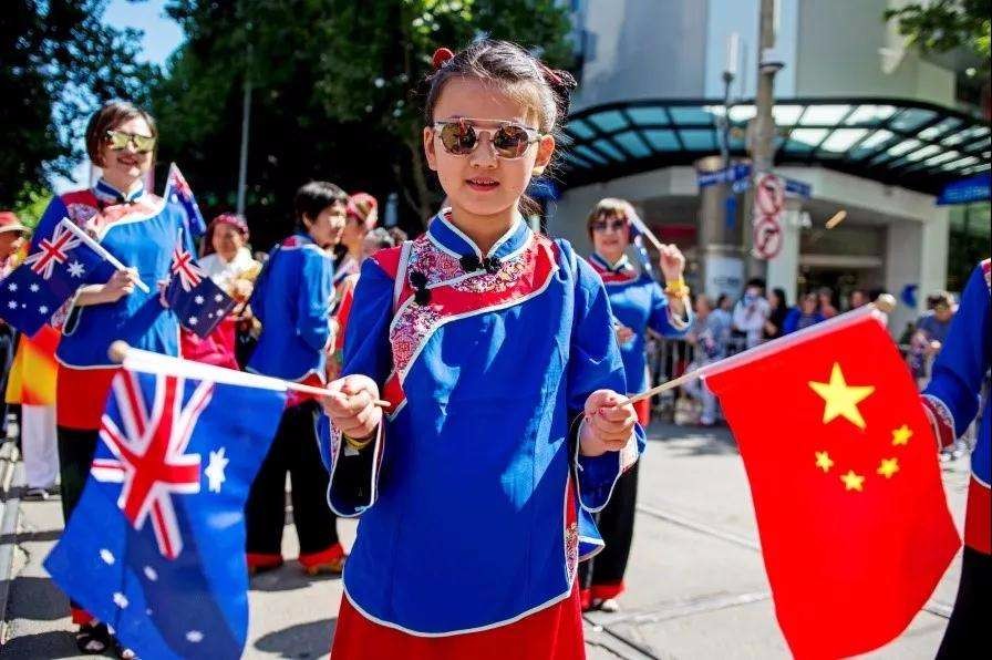湄洲妈祖服饰首次亮相澳大利亚国庆日