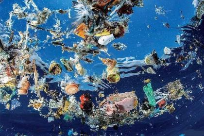 海洋清洁组织推出新一代河流塑料拦截器以阻止垃圾进入海洋