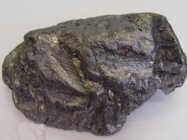 环航矿石小知识:钨矿石——白钨矿