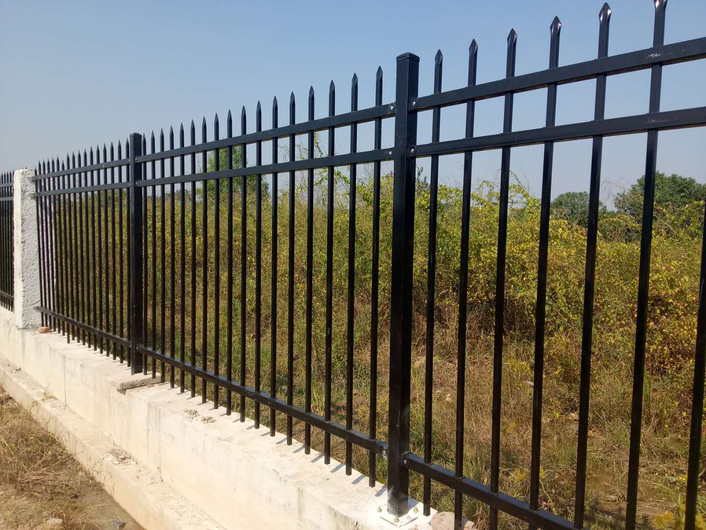 广东惠州锌钢护栏厂家医院围墙栅栏锌钢铁艺工厂围栏防