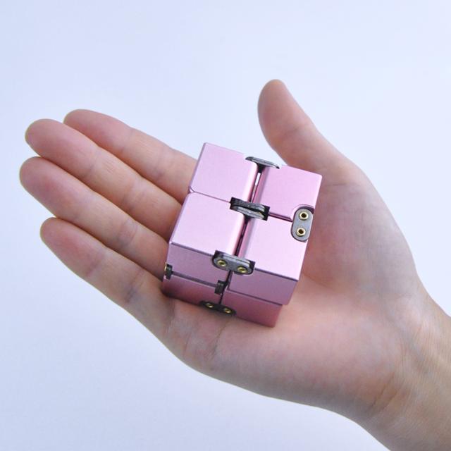 0527_超实用的解压神器,创意又好玩,根本停不下来_玩具世界_泉州百业