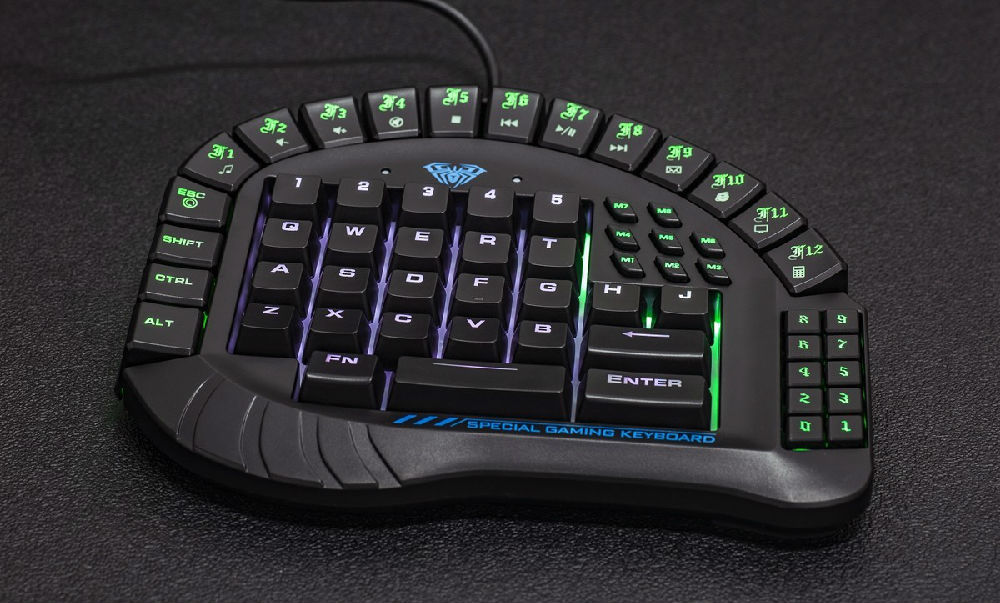 硬核游戏玩家之选,狼蛛掌控者单手机械键盘