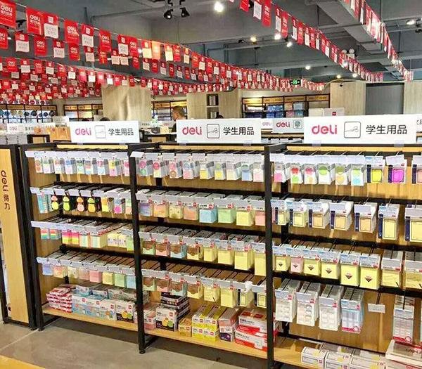 格:面議想要吸引消費者,除了靠文具店內的產品以外,文具店貨架的擺放