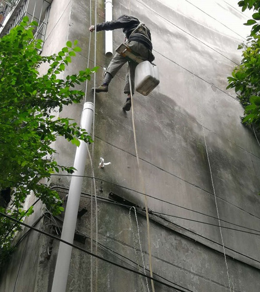 21_福州外墙管道安装,外墙下水管安装,福州空调滴水管安装_福建省艾佳