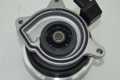 大众旅行版高尔夫尚酷1.4t双增压水泵