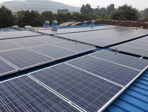 北京太阳能组件收购，现款高价回收，免费上门