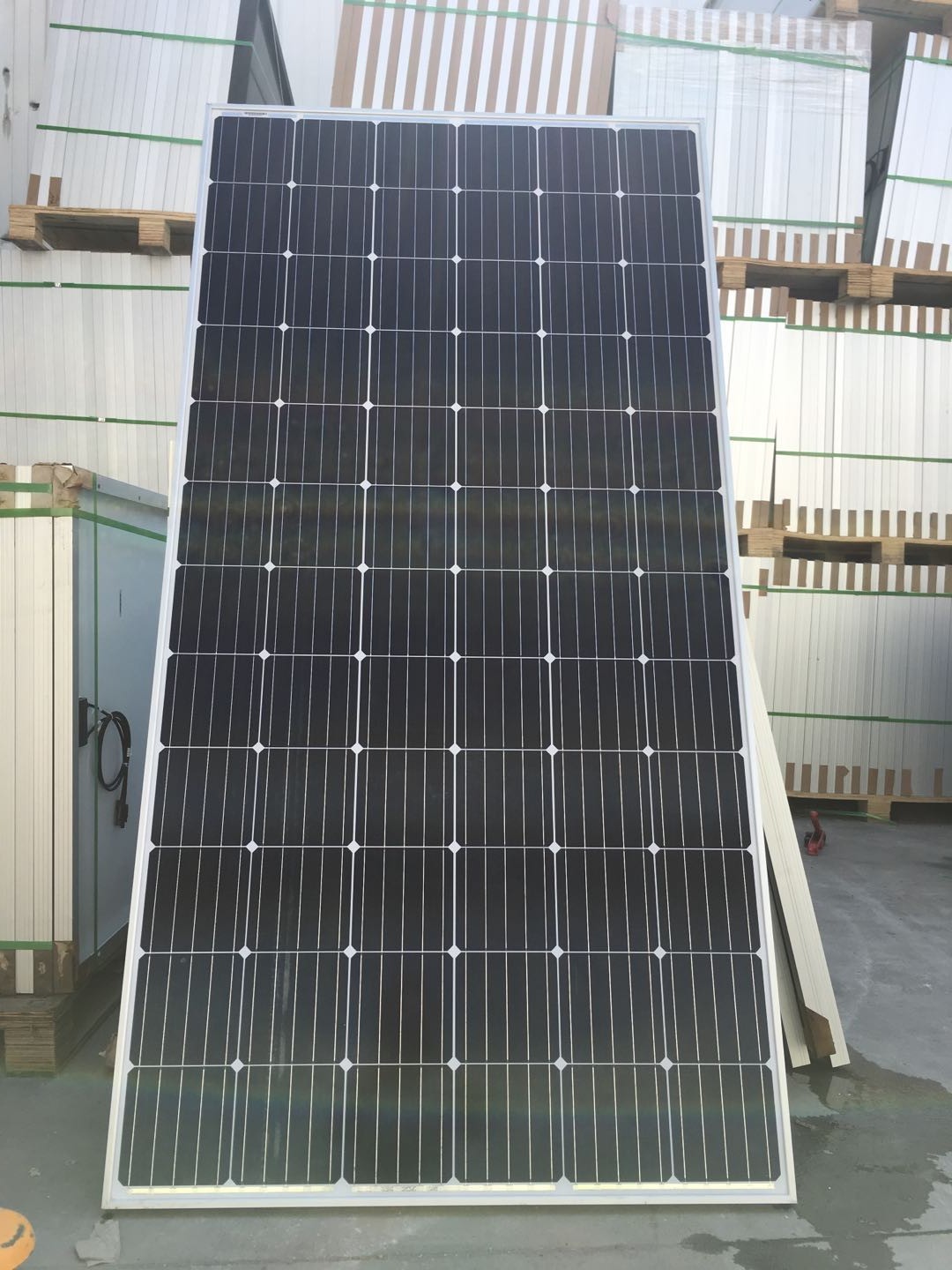 上海太陽能光伏板回收，回收價格合理快速上門服務