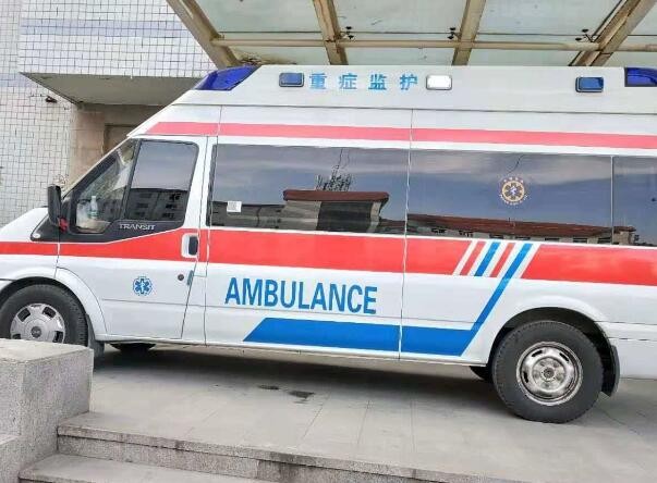 广州救护车出租用价格，急救人员持证上岗