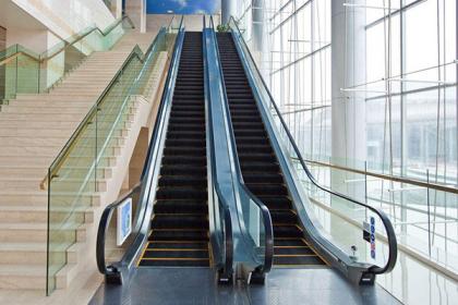 深圳罗湖大型电梯专业维修,给您满意的服务