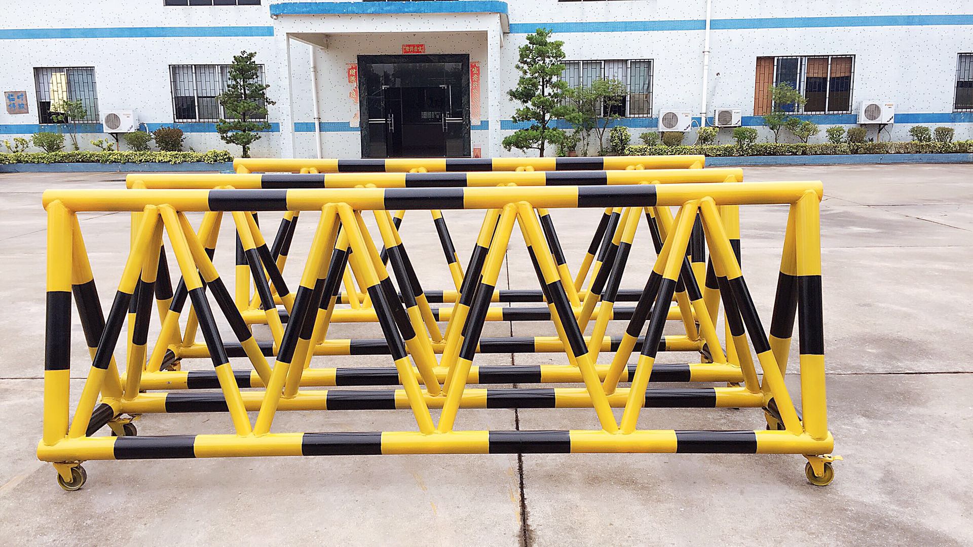 校园大门口防撞可移动拒马护栏,厂家来尺定制