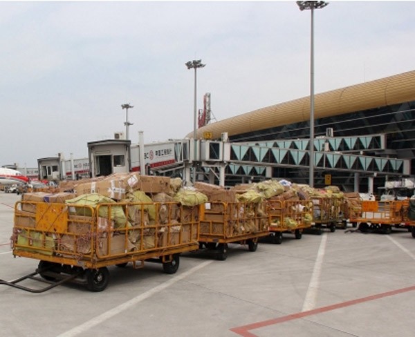 武汉机场航空货运报价，客户满意是我们的服务宗旨
