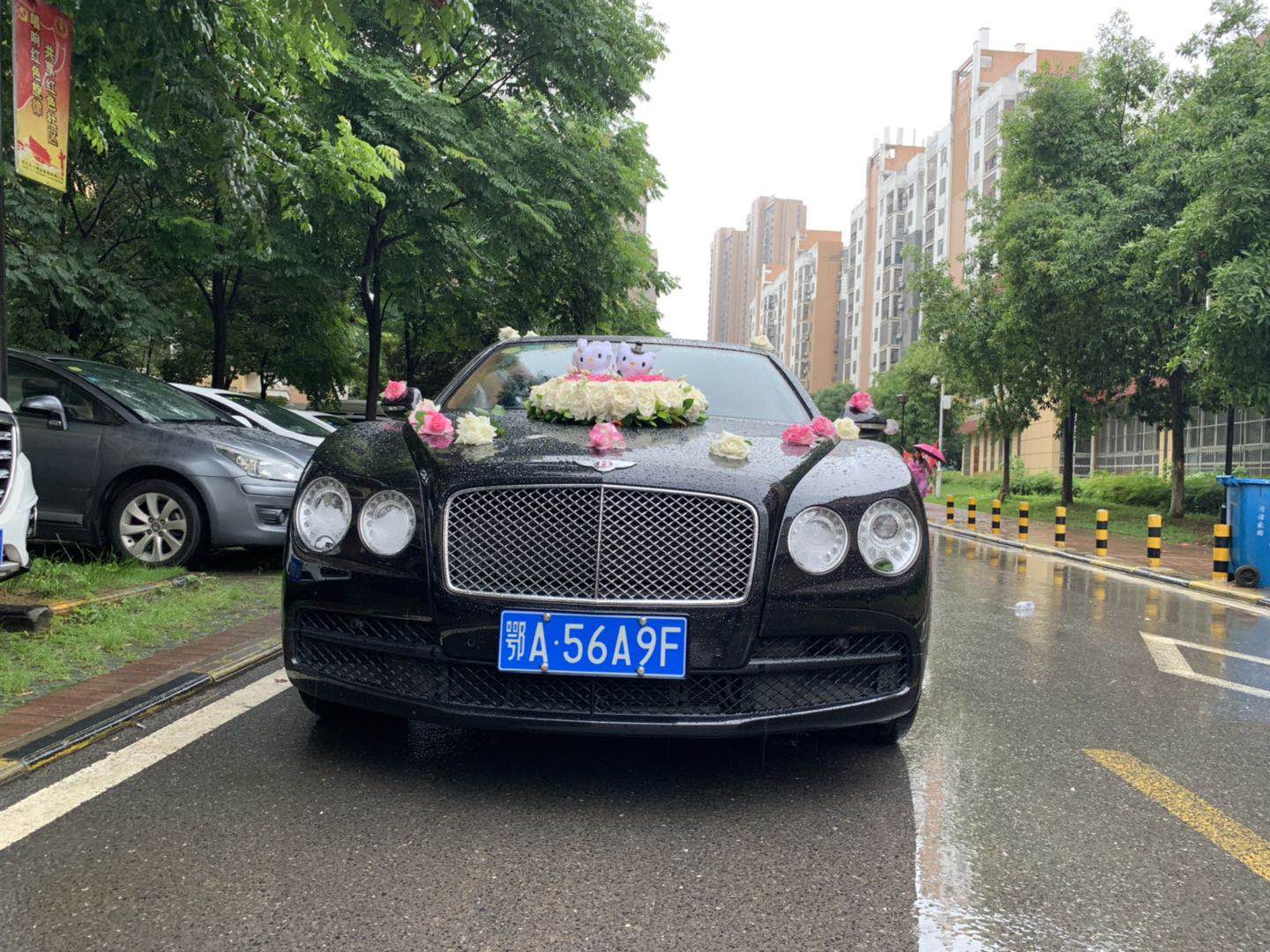 武汉婚车租赁公司大唐朝自有豪华婚车车队随时可看现车