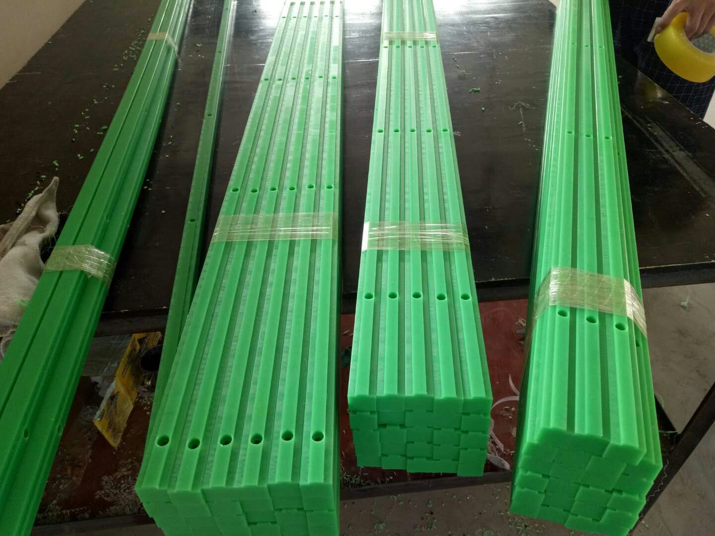 0602-超高分子量聚乙烯链条导轨,耐磨尼龙导轨_德州烁兴橡塑制品有限