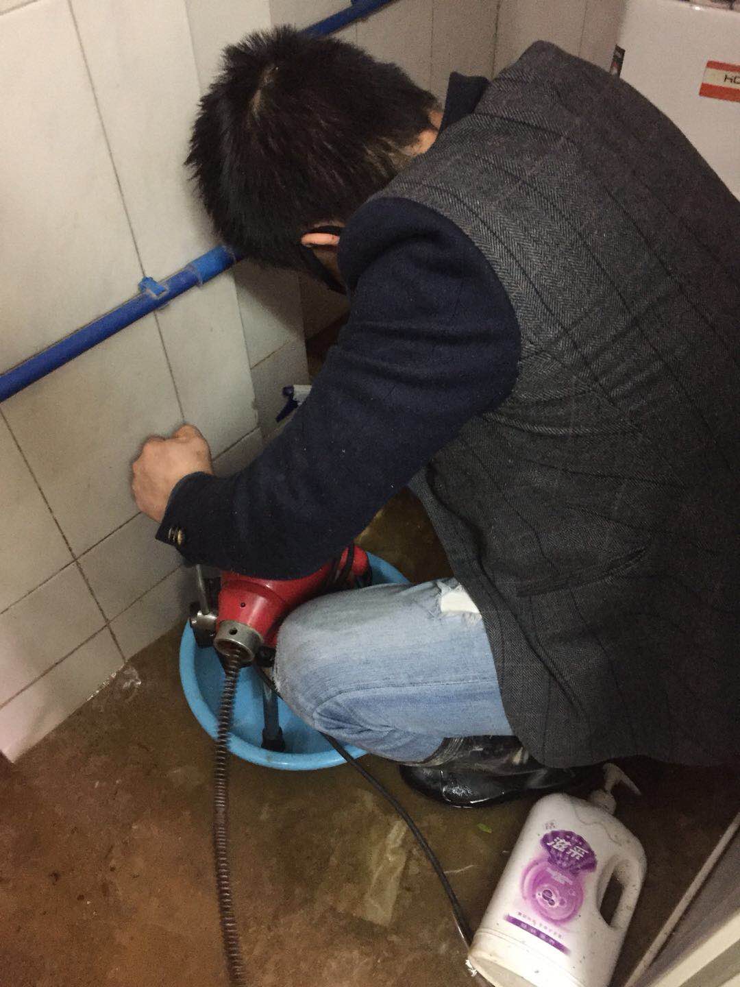 越秀区家庭厨房下水道堵了,找我们价格收费标准