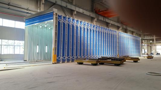 节省喷漆空间的移动伸缩式喷漆房