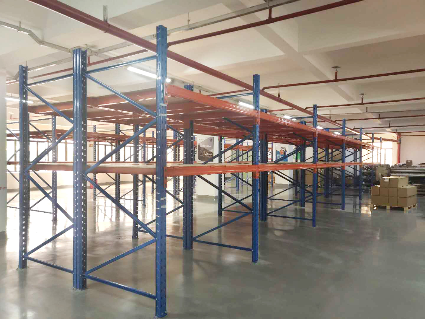 深圳铺木板重型货架定做上门测量布局送货上门安装