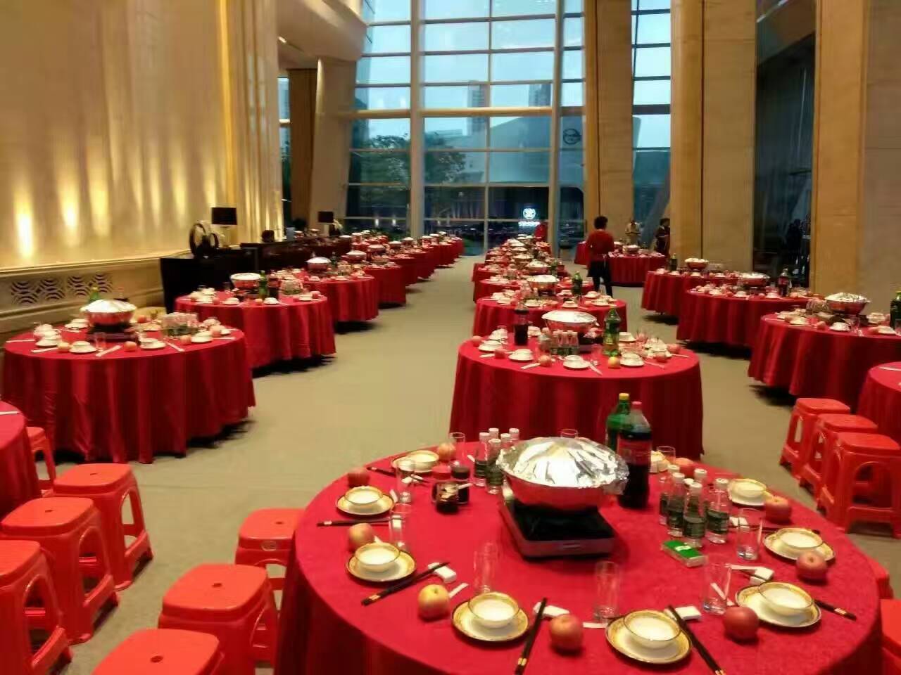 宝安沙井跨年尾牙宴上门承办,自助餐盆菜为您省心承办