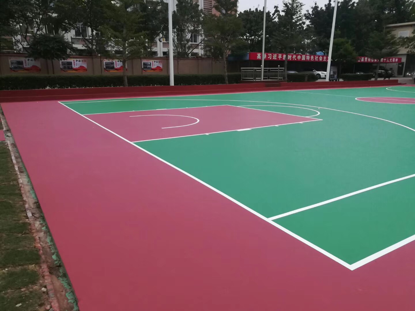 室内运动场地坪材料生产厂家,弹性硅pu篮球场面层施工