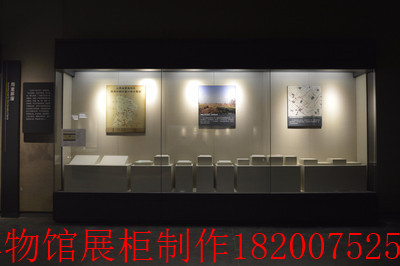 博物馆沿墙柜000000_副本.jpg