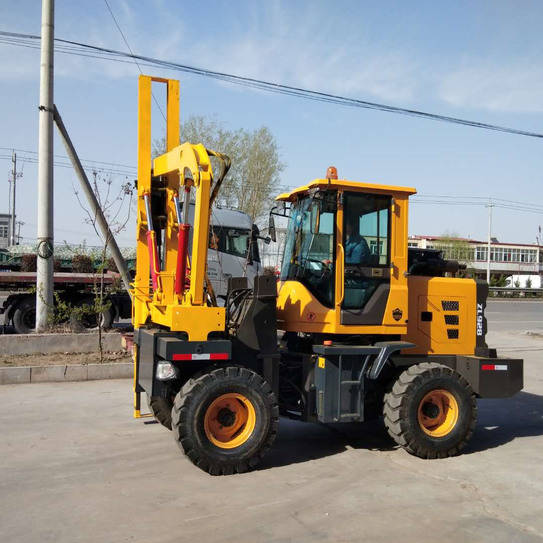 打桩机,液压四轮打桩机,3米小型打桩机厂家价格图片