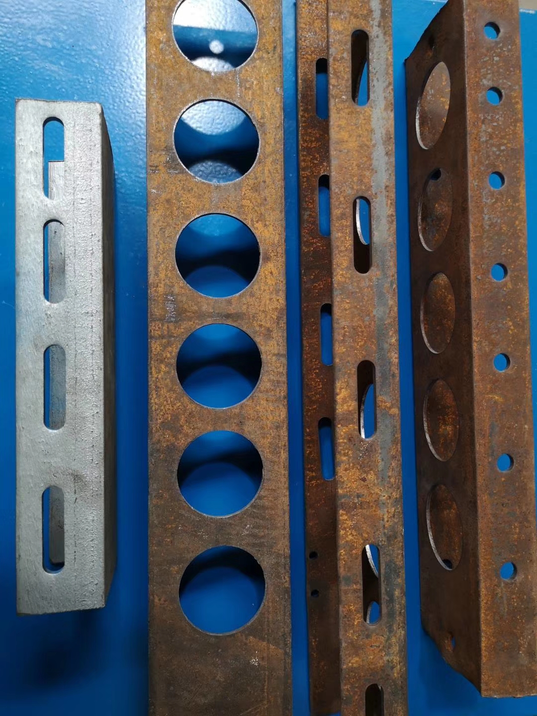 佛山金属制品液压冲孔机,矩形方管打孔设备,管材加工小型设备