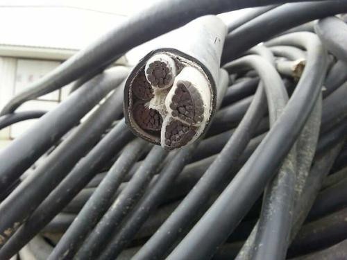泰州廢舊電纜回收，價高服務好