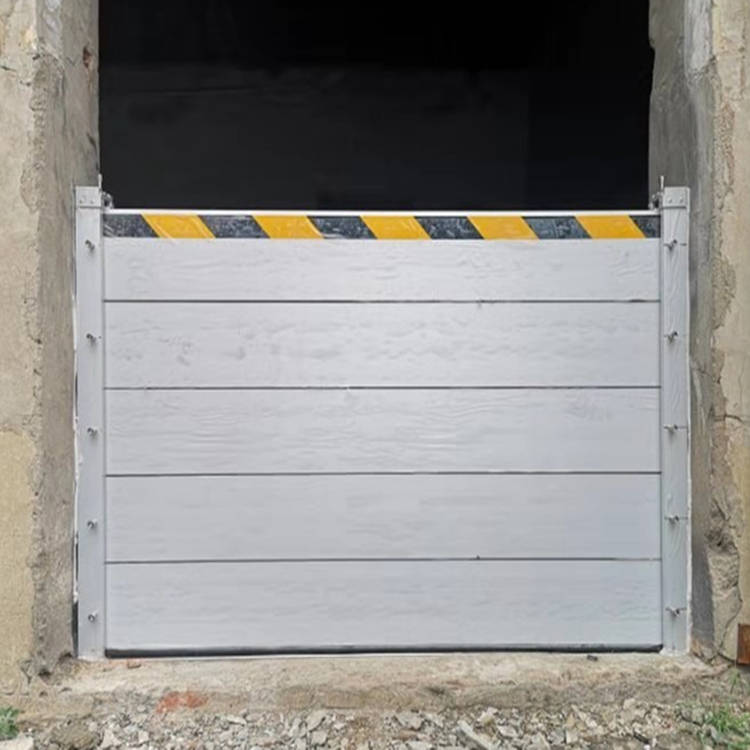 地铁铝合金挡水门优惠价格,物业专用挡水板图片