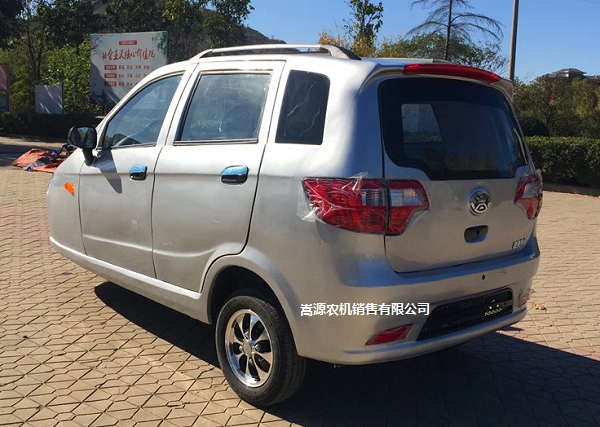 富路双缸600正三轮摩托车富路双缸冷暖空调车