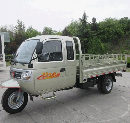 五征凌驭1500三轮车五征凌驭1500三轮车驾驶室