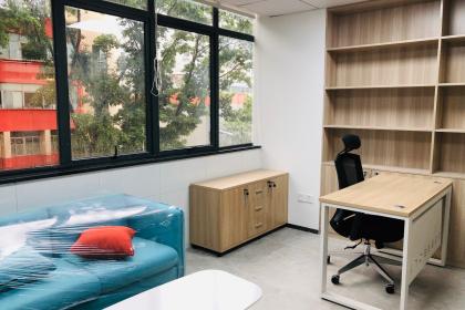 龙岗布吉1983创意小镇办公室免装修免水电有红本