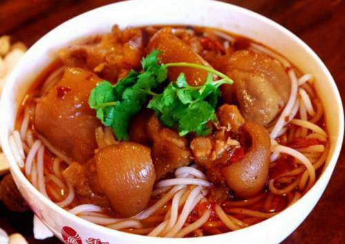 栖枫渡鱼粉桂林卤粉烧烤奶茶特色小炒专业培训