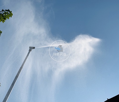 人造雾高空旋转式喷淋除尘,粉尘污染治理锦胜雾森