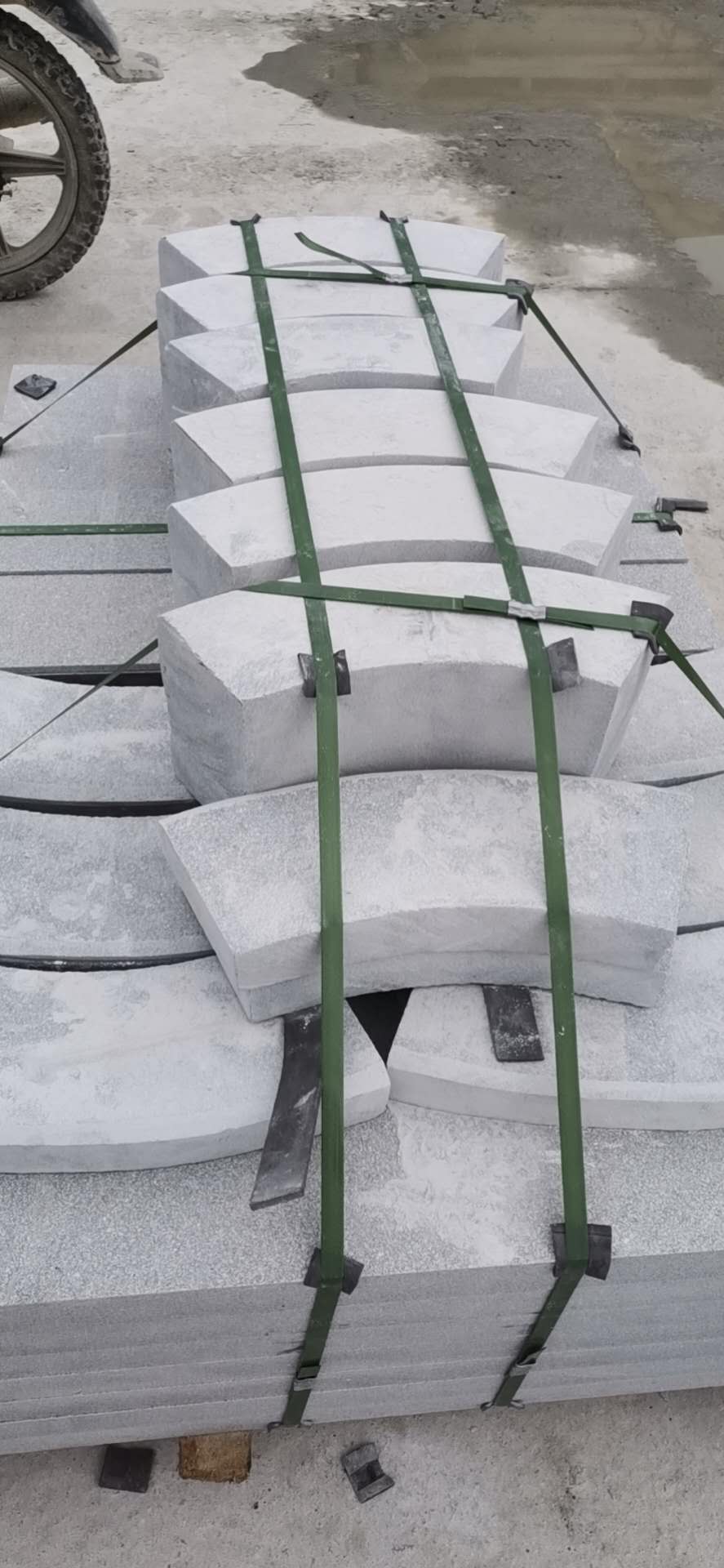 湖北罗田芝麻灰异形s形弧形石材加工