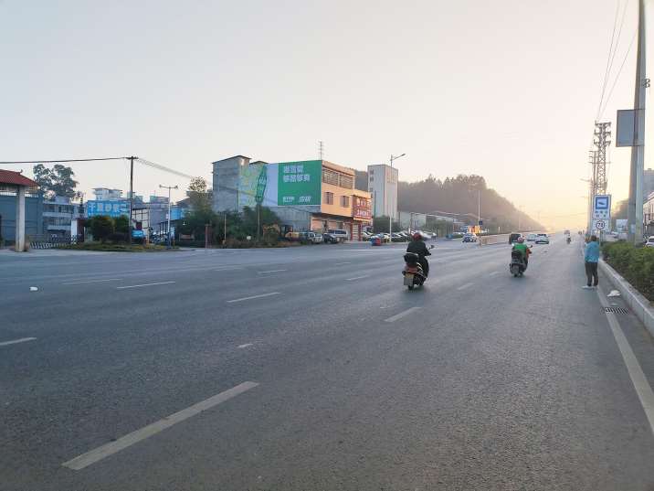 可口可樂粵西地區(qū)噴繪墻體廣告精選照片06.jpg