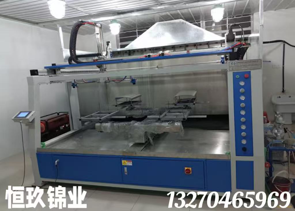 多軸軸自動(dòng)噴涂機(jī).jpg