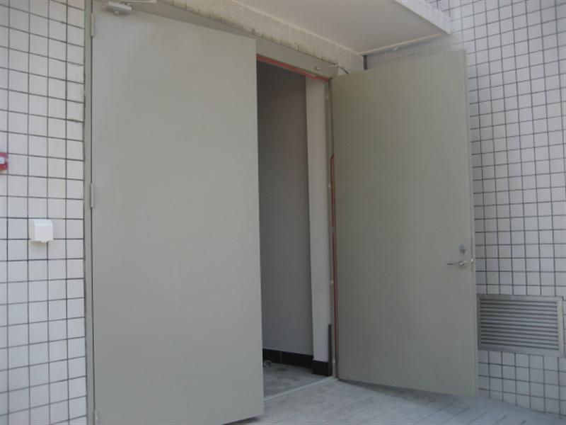 supuserimg18.51sole消防门.jpg