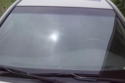 武汉汽车挡风玻璃划痕修复，得到广大车主的好评和嘉奖