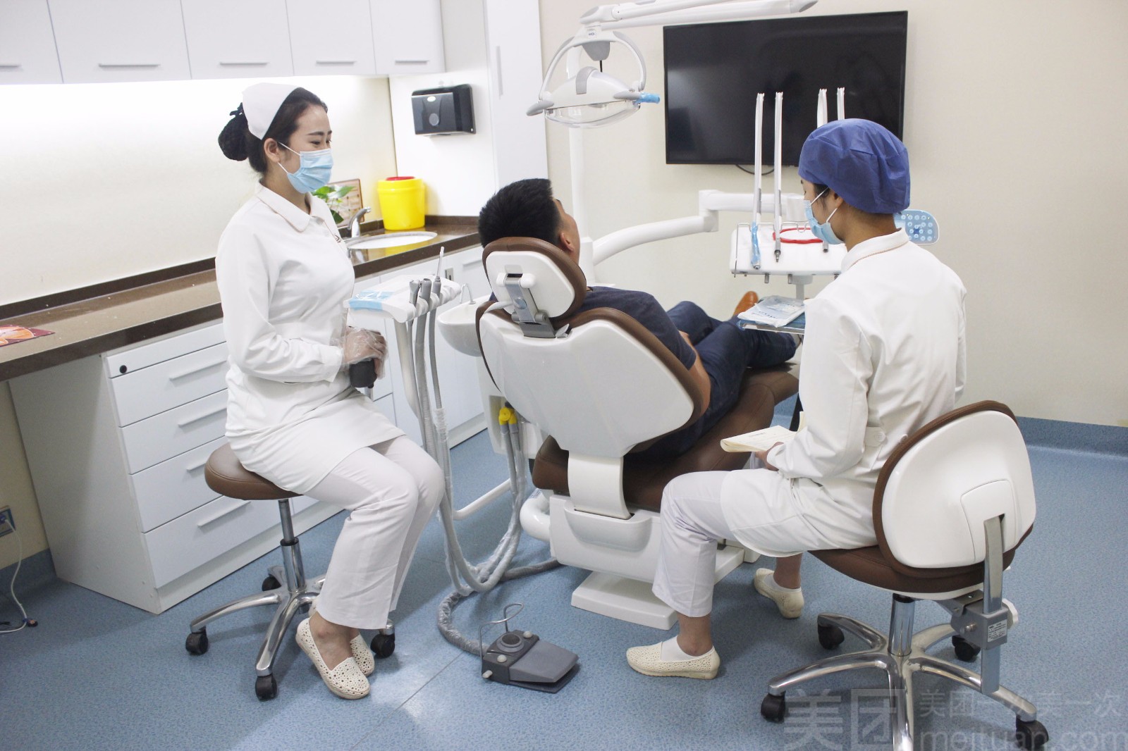 口腔护理小妙招,牢记这几点,与人沟通更轻松