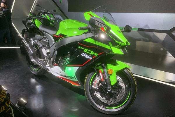 [汽车之家 摩托车] 2021北京国际摩托车展,川崎2021年款ninja zx-10r