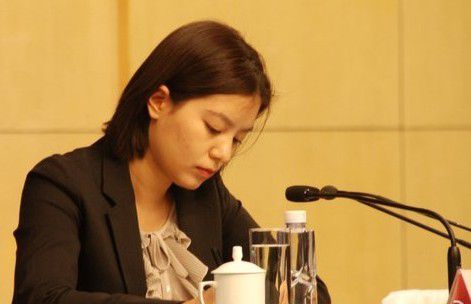 美女翻译张京牛掰的人生无需解释高考拒绝上清北