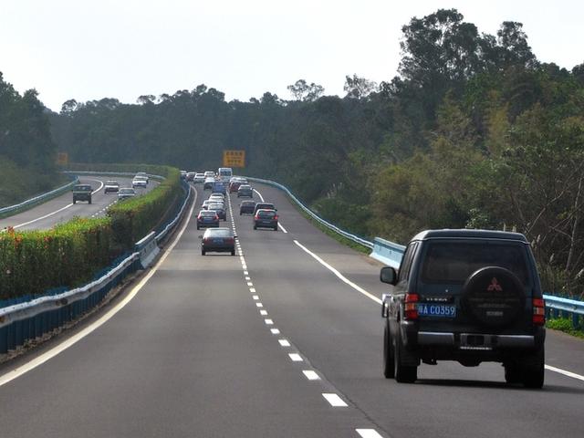 从海口到三亚的高速有多少公里?驾车方案有哪些?