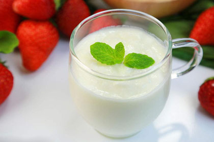 水果加牛奶的饮料 6f84de1007c75b9fbe97eead27990209.jpeg