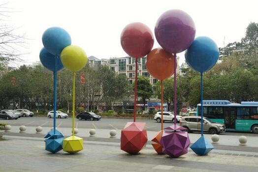 广州番禺区玻璃钢雕塑出售，创新设计，精雕细琢