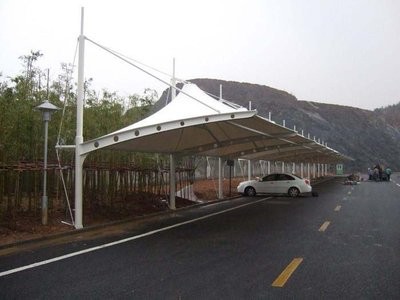昆山膜結構停車棚設計，提供防風雨，防日曬等人工環境