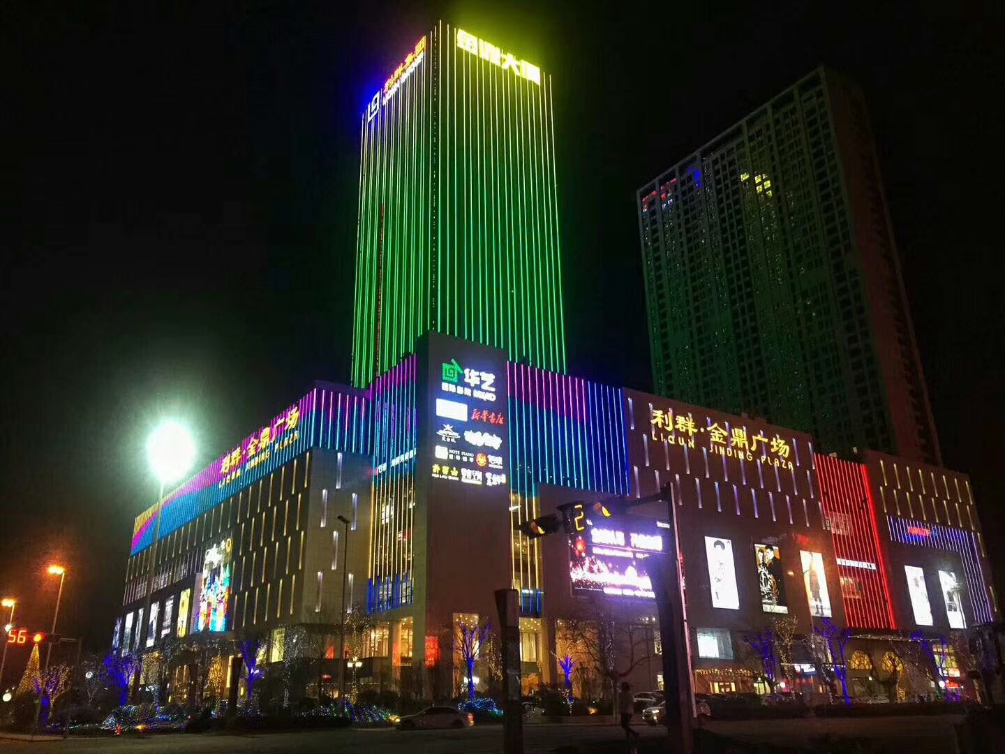 大型楼顶发光字,广告招牌,楼体亮化工程