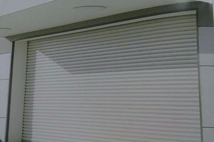 漳州高新区地弹簧玻璃门定制，满足广大用户的需求