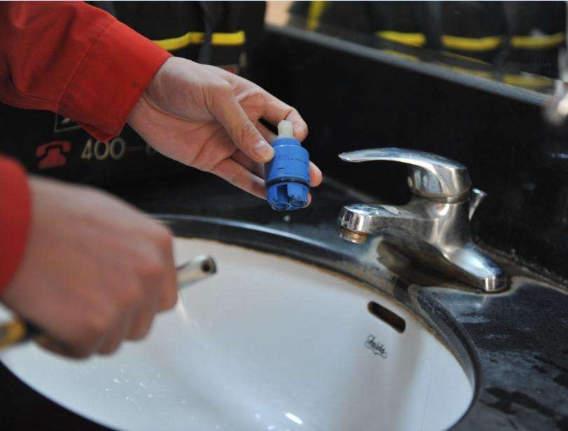 濟南高新區維修洗菜盆漏水，先檢查故障，再報所需費用