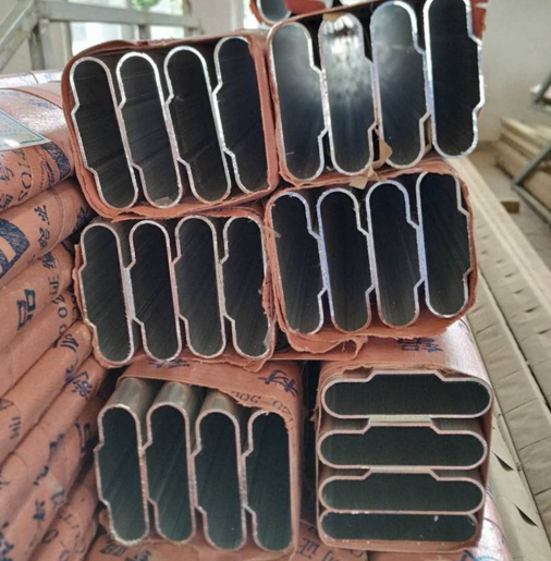 鸿发有色开模定制各种规格的铝型材