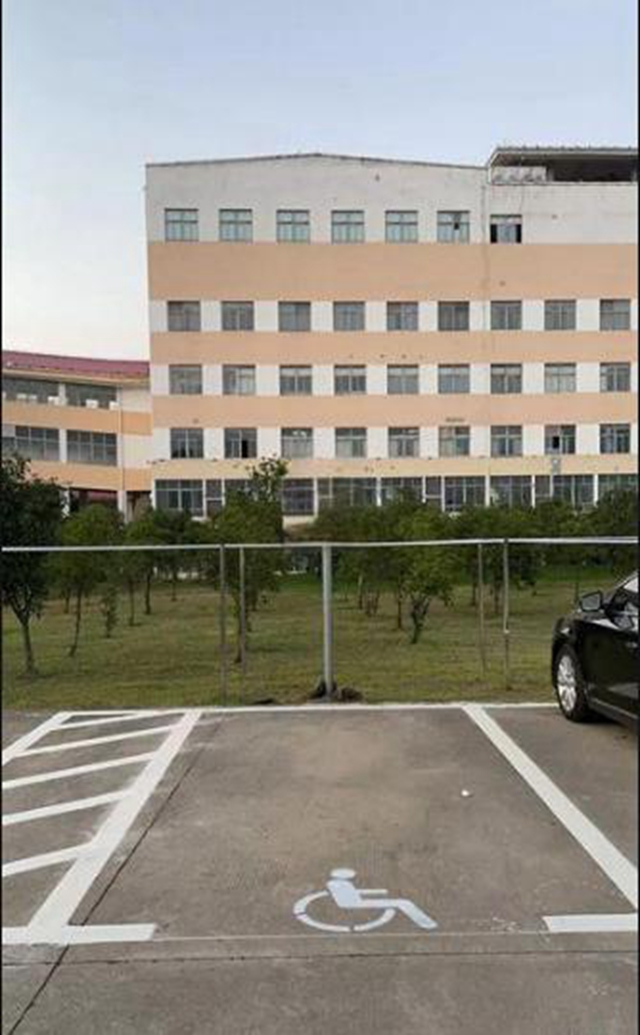 無障礙停車位劃線18951744567 (6).jpg